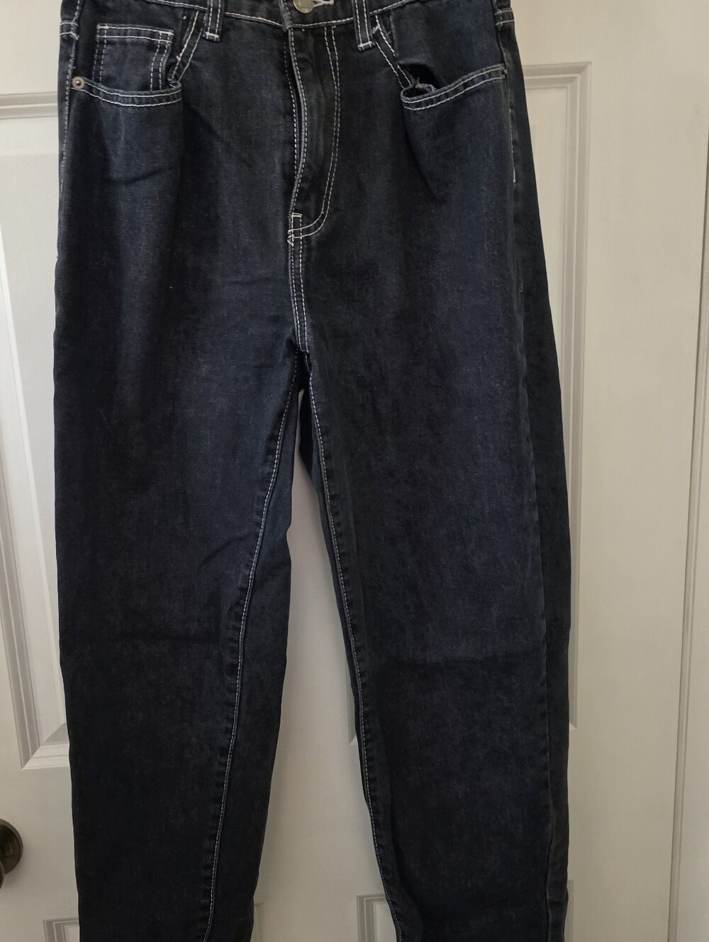 Prettt Little Things Women'd Dark Wash Black Jeans - Classic Straight Fit